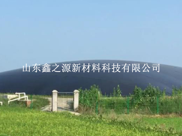 仔細(xì)檢測沼氣池黑膜滲透點(diǎn)，保障工程質(zhì)量