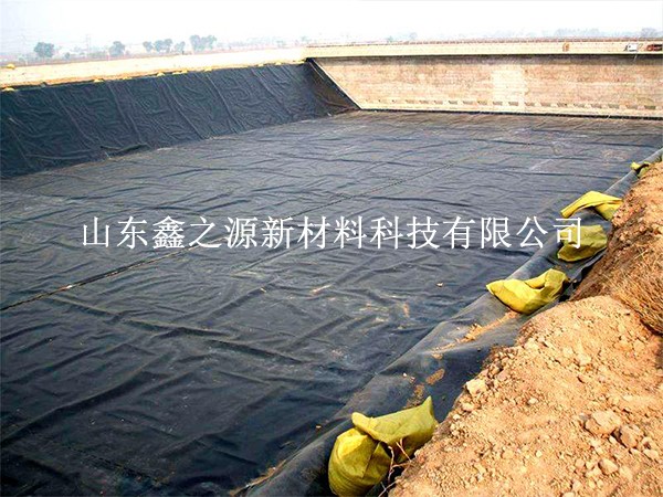 黑膜沼氣池選擇的沼氣池土工膜為何有差距？