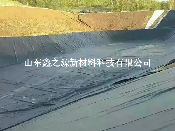 魚塘防滲膜的鋪設(shè)過程需要避免哪些問題？