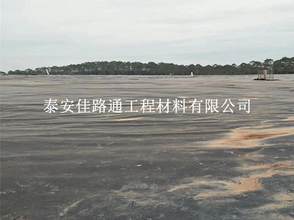 沼氣池黑膜運輸“三字訣”：穩(wěn)、護、查